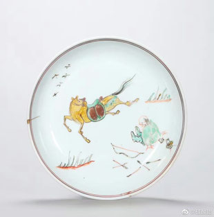 Fig. 13 A Wucai Hunting Scene Dish, Collection of the Yanshan Art Museum © Tang Ying Society