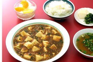 B定食  (麻婆豆腐)