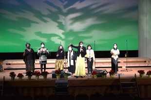 Gospel Praise Choirによる合唱の写真(2)