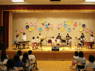 保育園・幼稚園・小学校等の施設での音楽・演劇発表会、コンサートでの音響・PA