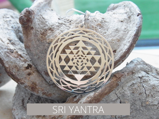 Kette mit Sri Yantra Anhänger aus Silber