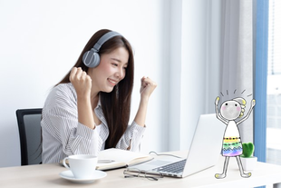 オンライン個人英会話レッスンでは、ネイティブの発音もマンツーマン学べるので、最初は話せなかった初心者も、生きた英会話を学べます。