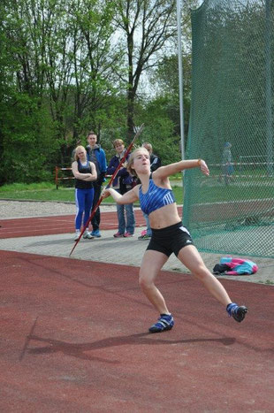 Greta Boeck warf mit 33,20 m nah an ihre persönliche Bestweite.