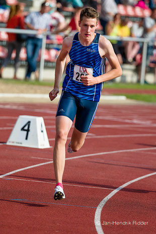 Westdeutscher Jugendmeister M15 über 800m: Jan-David Ridder.