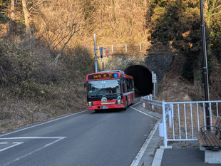 BRT（内湾入口駅にて）