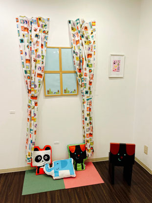 カーテン・クッション　個展　カレミニョンにて