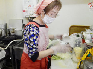 横浜市 中区 末吉町 手作りパン パン工房 カメヤ スタッフ