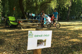 Camping Sites et Paysages Les Saules à Cheverny - Loire Valley - Des espaces cyclo aménagés pour les voyageurs à vélo