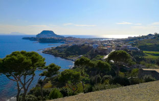 OmoGirando il Castello Aragonese di Baia