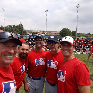 Nella foto, lo staff della Nazionale U15 al lavoro presso MLB Camp (foto dal profilo FB di Roberto Cabalisti)