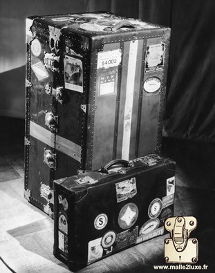 Malle et valise avec des etiquette d'hotel ancienne Louis Vuitton, Goyard Moynat