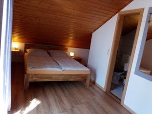 Doppelzimmer "Weitblick" mit Balkon