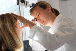 Untersuchung Endoskopie Nasennebenhöhlen Sinusitis Schmerzen Nasennebenhöhle Diagnose
