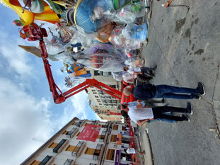 Ballester visitando la Falla Convento Jerusalen