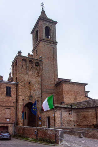 SALUDECIO: La città dei Muri Dipinti