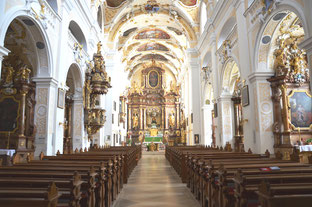 Kirchenraum der Basilika Frauenkirchen