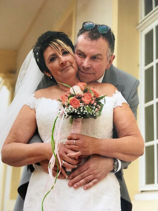 Hochzeit im Rohrbacher Schlösschen, Freie Trauung im Schloss mit Traurednerin Stella. Foto: Nina Zwaller.
