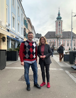 Matthias Laurenz Gräff und Beate Meinl-Reisinger, NEOS Bundesparteivorsitzende in St. Pölten