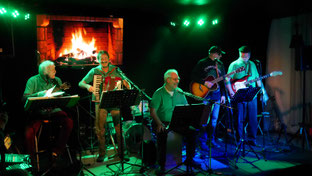 Auftritt im Kaminzimmer (irische & schottische Musik),  Music&Dance (Clubhaus 06, Hannover 2019); The Day before St. Patrick