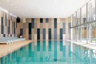 Indoor-Pool im Hotel Diamant