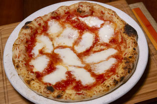 Pizza tonda con farina 'Caputo Nuvola'