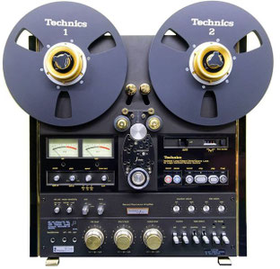 Tape Deck TECHNICS RS-1520, Bj. 1978-85 (Foto:cdn.fusoelektronique.org). Dieses Modell hatte ein Gewicht von ca. 27 kg! Technische Daten: www.hifi-wiki.de/index.php/Technics_RS-1520