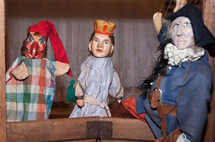 Kasperltheater mit Wurschtel, Prinzessin und Pirat