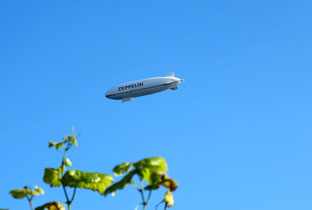 ein Zeppelin "fuhr" über uns hinweg