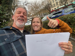 Marco und Karin, mit Diplom, erleichtert...