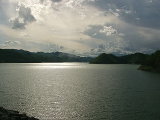 Srinagarind Staudamm