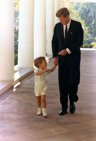 © Photographie von Cecil Stoughton · White House · John F. Kennedy Presidential Library and Museum, Boston