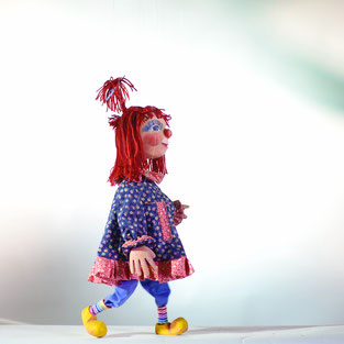Marionette little Pauline