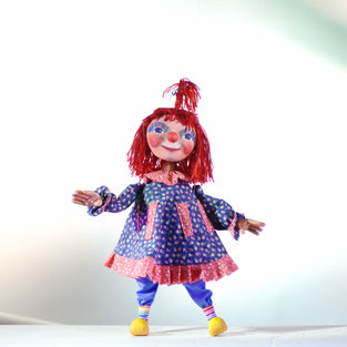 Marionette little Pauline