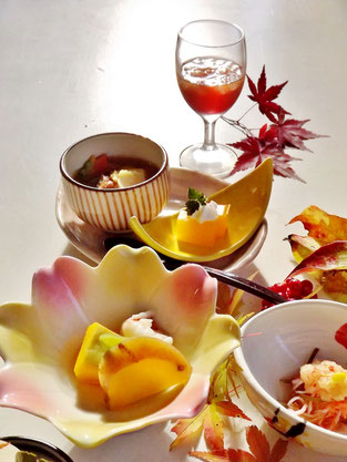 美味しいきのこランチ秋を満喫しょう恵那中津川国産松茸天然きのこ雑きのこうむそうだけぼうずぼこうたけかわたけろうじしろまいたけさるまいほんしめじそなしばもちねずみあし紫しめじきしめじコウムソウダケボウズボコウタケカワタケロウジシロマイタケサルマイホンシメジソナシバモチネズミアシ