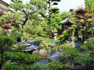 岐阜,海津,平田,南濃,おちょぼさん,千代保稲荷,養老,輪之内,安八,羽島,大垣,関ヶ原,瑞穂,穂積,愛西,津島,桑名,多度,長島,鈴鹿,名古屋,木曽三川公園,クレール平田,月見の里,海津温泉,水晶の湯,水郷パークセンター,海津市歴史民俗資料館,なまず,鯰,うなぎ,鰻,もろこ,鯉,鮎,あゆ,蒲焼,佃煮,川魚料理,観光,レジャー,初詣,月越参り,旅行,トラベル,商売繁盛,参拝,祈願,神社,料理,宴会,グルメ,食事,ランチ,定食,個室,座敷,テーブル席,油揚げとロウソク