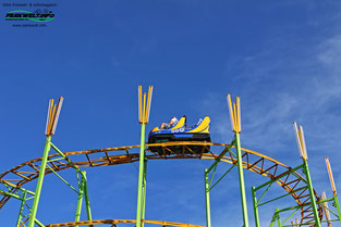 Kopp Berg und Tal Achterbahn Schneider Pinfari Coaster Rollercoaster Kirmes Volksfest Zyklon 47 Super 8 Bahn Frankreich France 