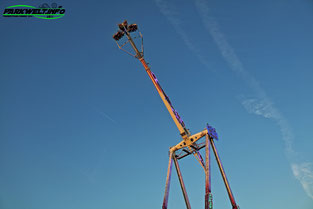 Infinity Hoefnagels Stuttgard Schausteller Kirmes Volksfest KMG Inversion XXL Überschlag Schaukel Größte Weltweit