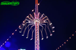 Jules Verne Tower Funtime Starflyer Kettenflieger Alexander Goetzke Kettenkarussell  Kirmes Volksfest