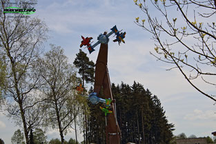 Papageienflug SBF Visa Group Tekno Planes Skandal Tatzmania Löffingen Freizeitpark Themepark Wildpark Baden Württemberg Attraktionen Fahrgeschäfte Achterbahn Rollercoaster Info Preise Öffnungszeiten Adresse Anfahrt Parkplatz