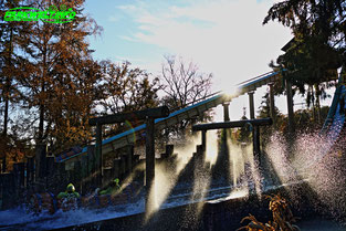 Traubenrutsche Mack Rides Wildwasser bahn Wasserbahn Log Flume Taunus Wunderland Freizeitpark