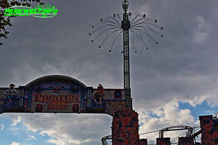 Jules Verne Tower Funtime Starflyer Kettenflieger Alexander Goetzke Kettenkarussell  Kirmes Volksfest