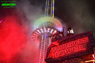 Fortress Tower Alexander Goetzke Freefall Freifall Graviator Eifelpark Kirmes Volksfest Jahrmarkt Schausteller Funtime Spinning Drop Tower Freizeitpark 