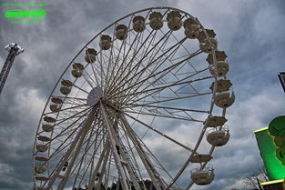 White Star 2 Göbel Riesenrad Mondial Giant Wheel Big Kirmes Volksfest Attraktion Fahrgeschäft Freizeitpark Themepark Info Bilder Technische Daten