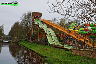 White Water van Egdom Hara Kiri Raft Slide Attractiepark Slagharen Freizeitpark Themepark Attraktionen Fahrgeschäfte Info Park Plan map guide anfahrt