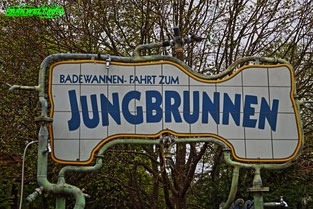 Badewannen Fahrt Wildwasserbahn Wasserbahn Mack Rides Log Flume Erlebnispark Tripsdrill Cleebronn Baden Württemberg Freizeitpark Themepark Wildpark Attraktionen Fahrgeschäfte Park Plan Parkplan Map Guide Anfahrt Adresse Achterbahn 