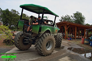 Big Foot Safari Monstertruck Serengeti Park Hodenhagen Freizeitpark Themepark Amusementpark Attraktionen Tiere Wildtiere Safari Achterbahn Rollercoaster Coaster Safaripark Info Map Guide Park Plan