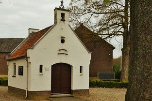 Kapelle in Roosteren gegenüber dem KN 13