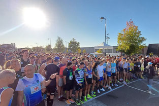Départ, arrivée et podiums adultes
