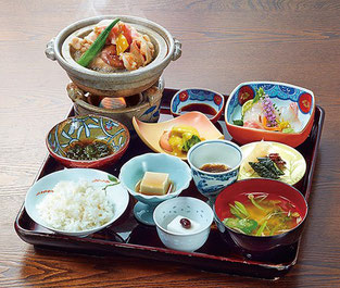 昼食イメージ