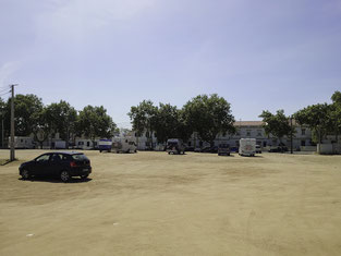 Bild: Zentraler Parkplatz in Évora